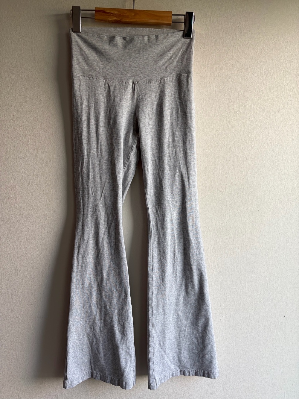 TNA Light Gray Flare Leggings